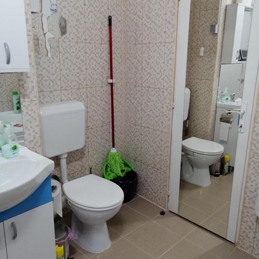 Karla Residence / Greta Residence Resita Ngoại thất bức ảnh